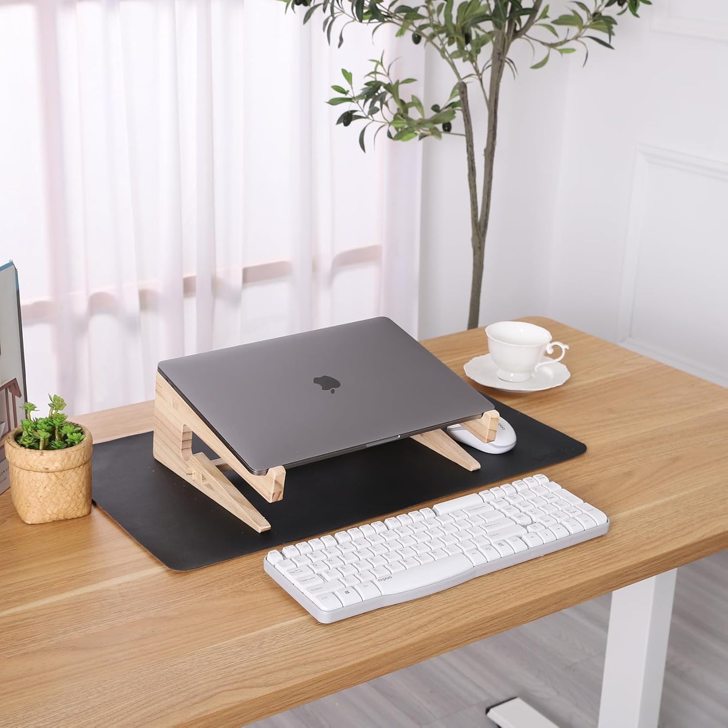 Wood Laptop Stand for Desk (for Macbook Pro/Air, Dell, HP, Lenovo with 13.3 to 17.3 Inches Laptops)